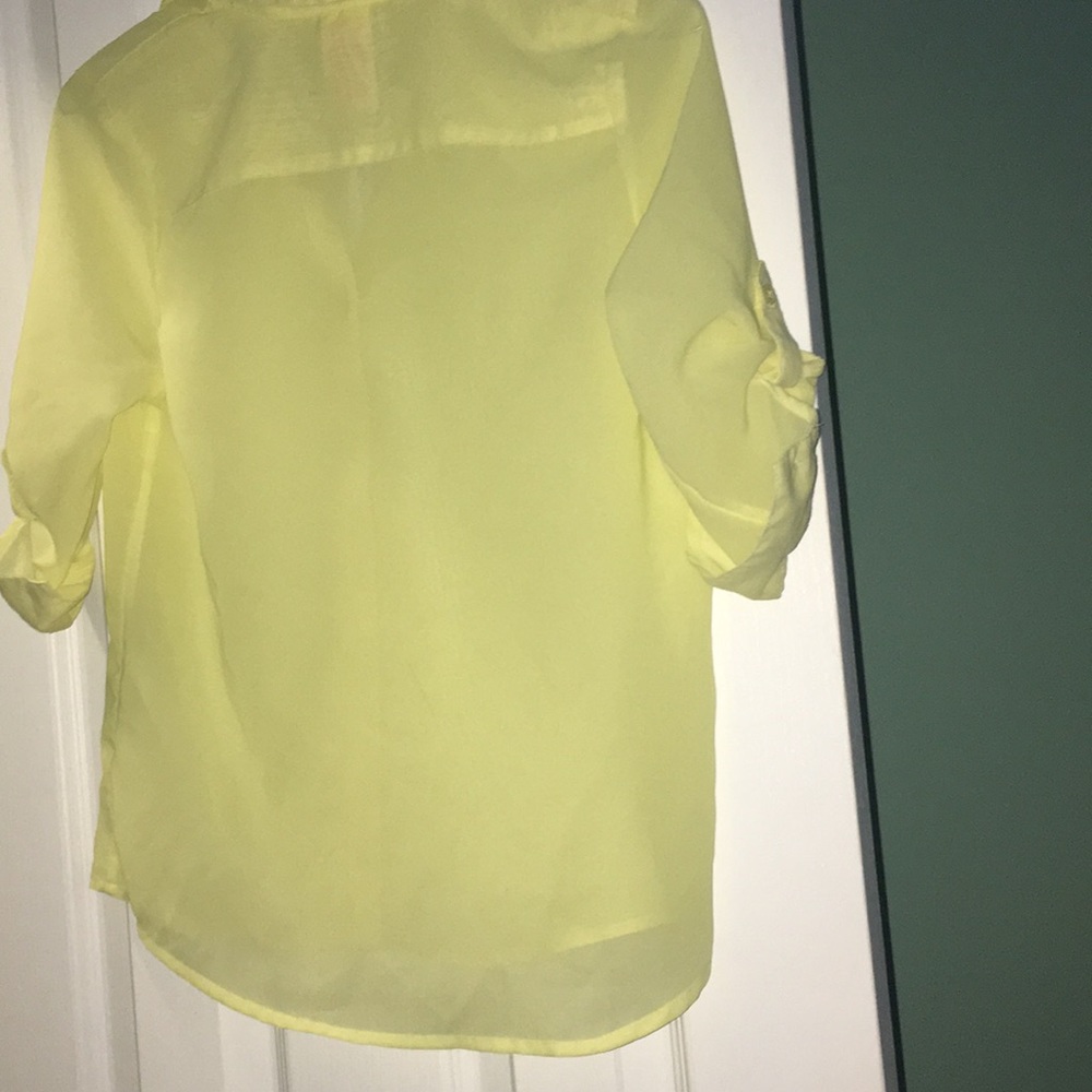 Yellow blouse - Picture 3 of 3